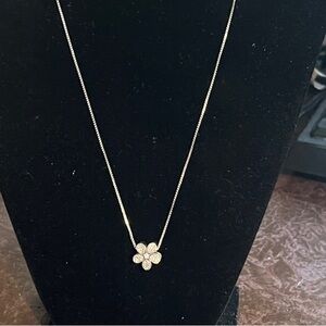 Elegant 925 Sterling Silver Flower Pendant & Necklace